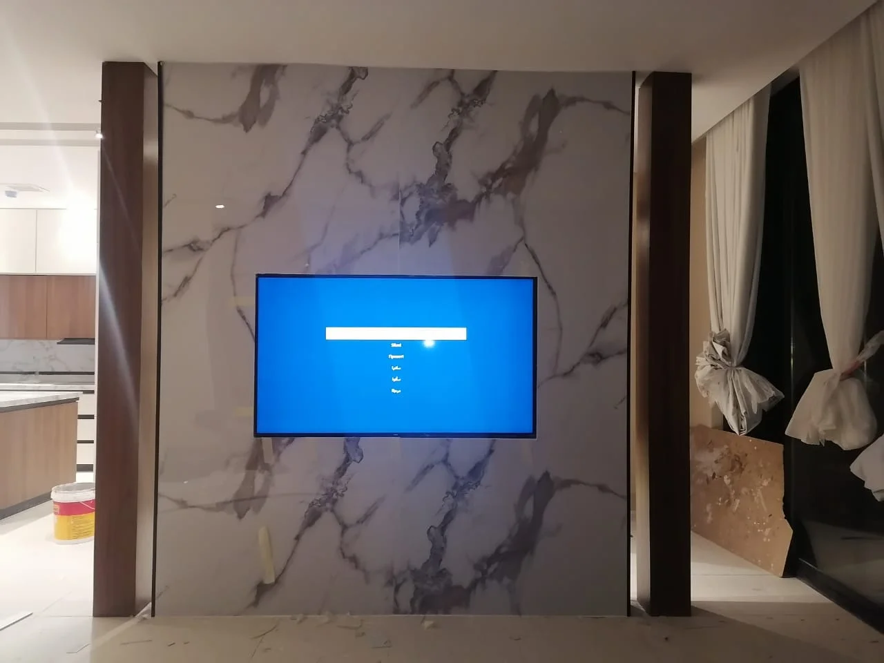 خلفيات تلفزيون - تصميم وتنفيذ ديكورات الرياض