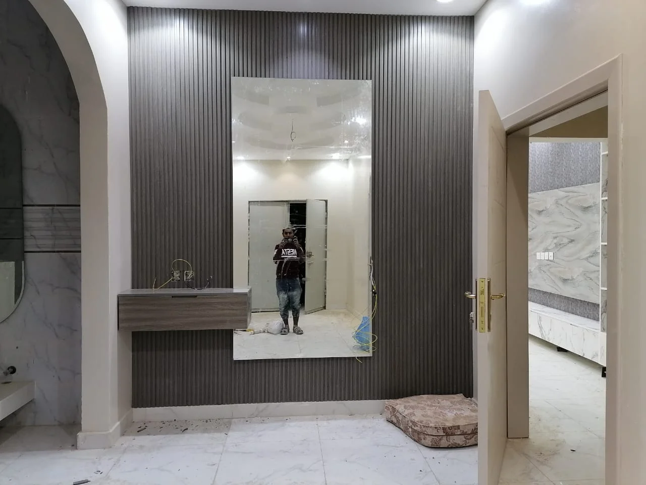 خلفيات تلفزيون - تصميم وتنفيذ ديكورات الرياض