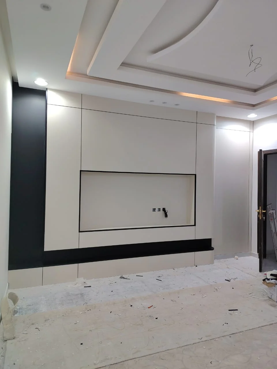 خلفيات تلفزيون - تصميم وتنفيذ ديكورات الرياض
